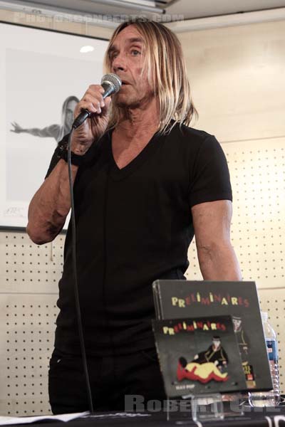 IGGY POP - 2009-05-25 - PARIS - FNAC St Lazare - 